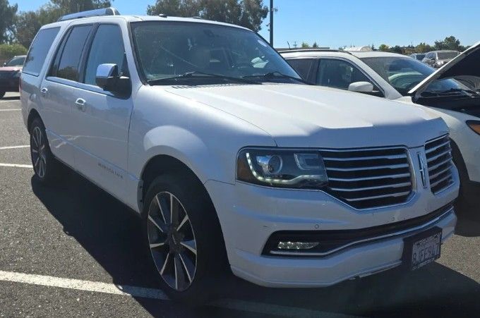 lincoln navigator 2017 5LMJJ2LT2HEL00939 image lincoln navigator 2017 5LMJJ2LT2HEL00939 image