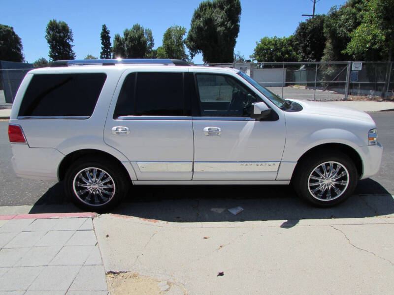 lincoln navigator 2012 5LMJJ2H55CEL04650 image lincoln navigator 2012 5LMJJ2H55CEL04650 image