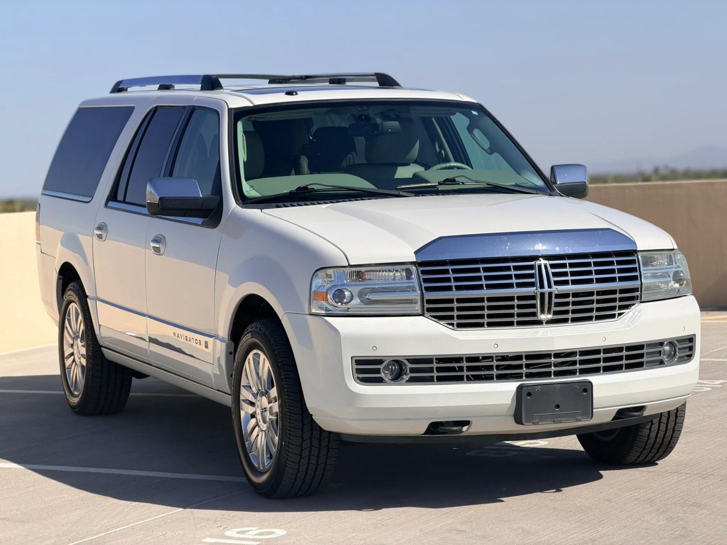 lincoln navigator 2012 5LMJJ3H57CEL09094 image lincoln navigator 2012 5LMJJ3H57CEL09094 image
