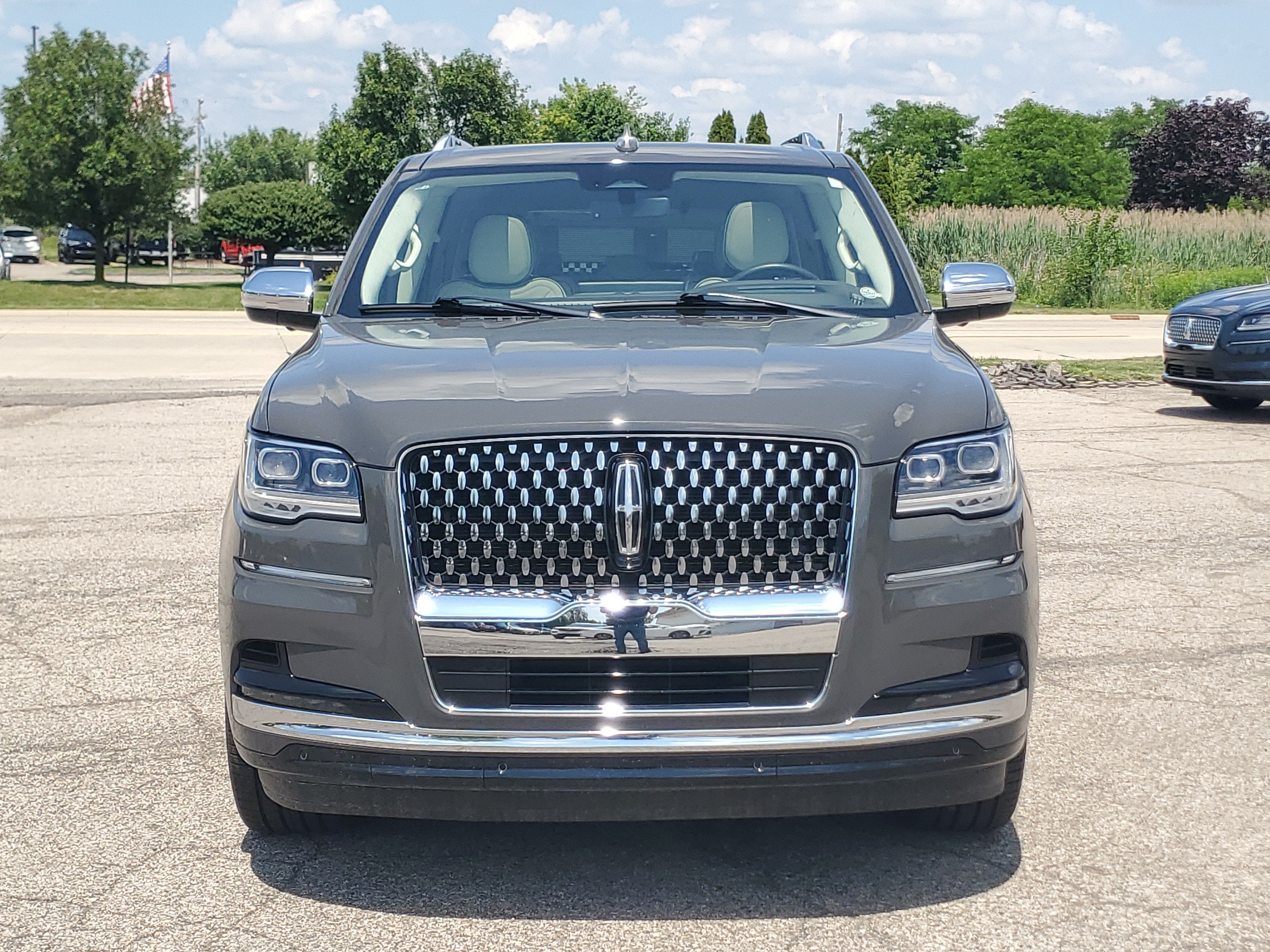 lincoln navigator 2024 5LMJJ2TG8REL09181 image lincoln navigator 2024 5LMJJ2TG8REL09181 image
