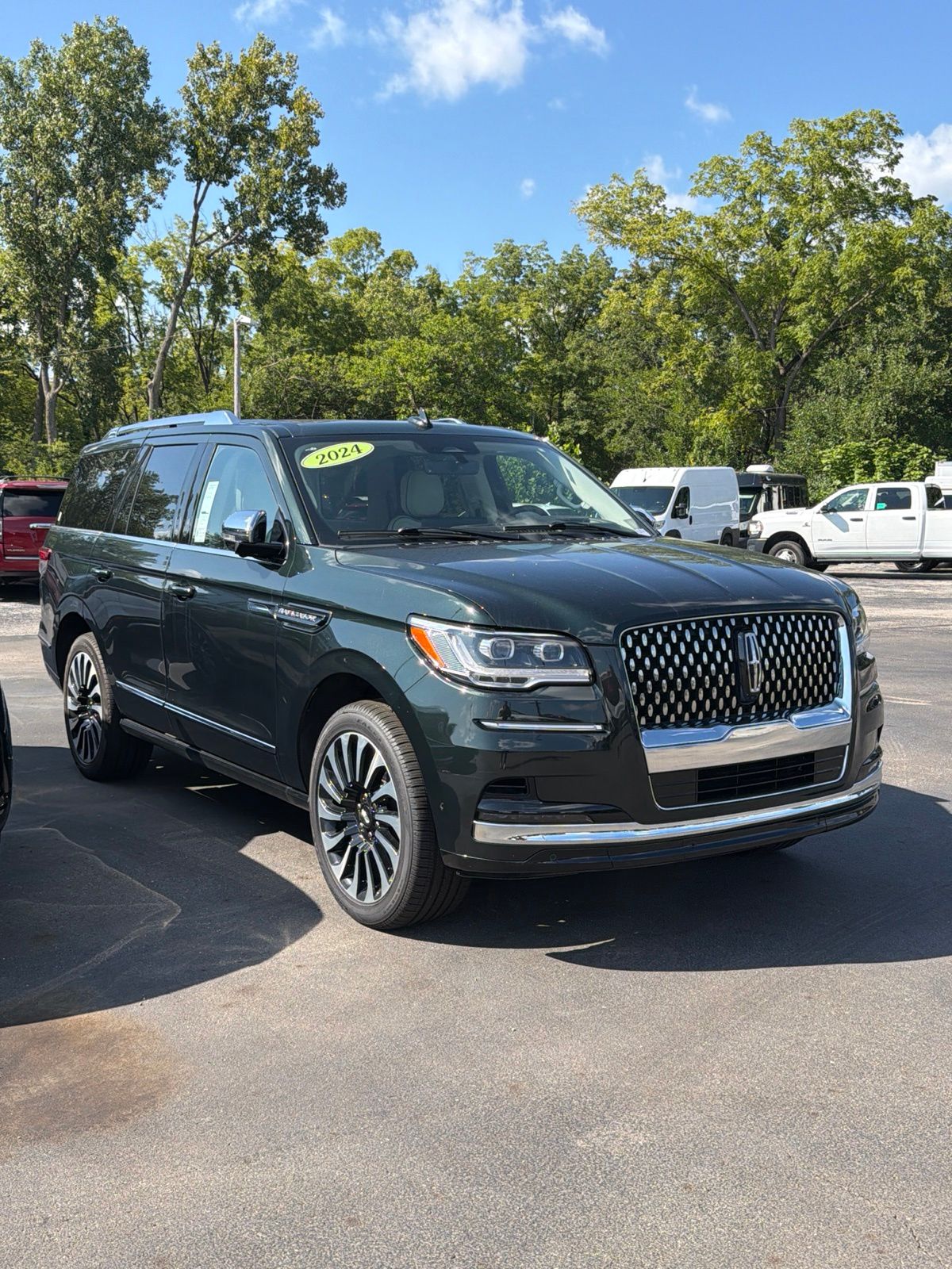 lincoln navigator 2024 5LMJJ2TG4REL09131 image lincoln navigator 2024 5LMJJ2TG4REL09131 image