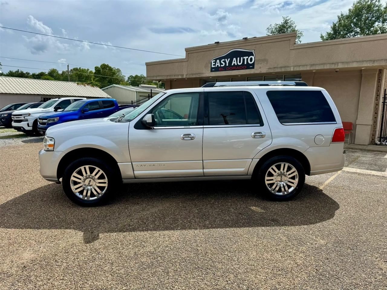 lincoln navigator 2011 5LMJJ2H58BEJ10290 image lincoln navigator 2011 5LMJJ2H58BEJ10290 image