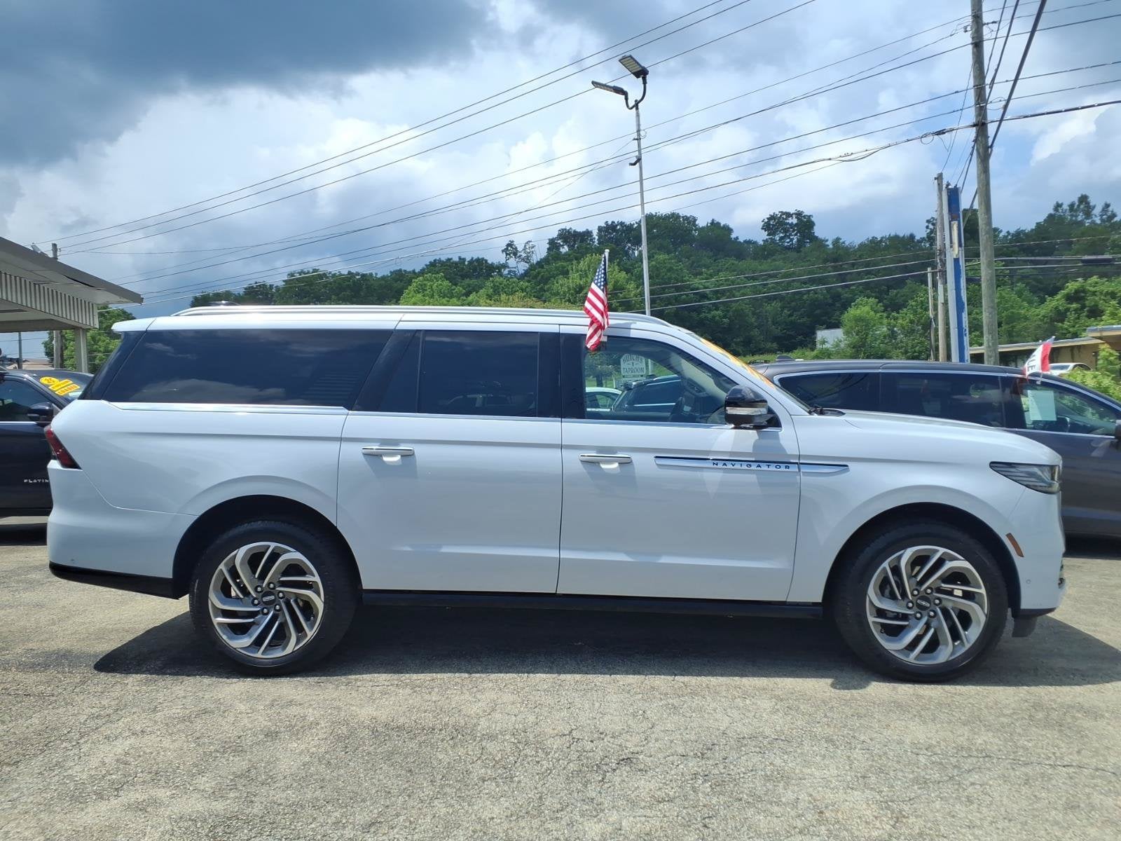 lincoln navigator 2025 5LMJJ3LG5SEL09618 image lincoln navigator 2025 5LMJJ3LG5SEL09618 image