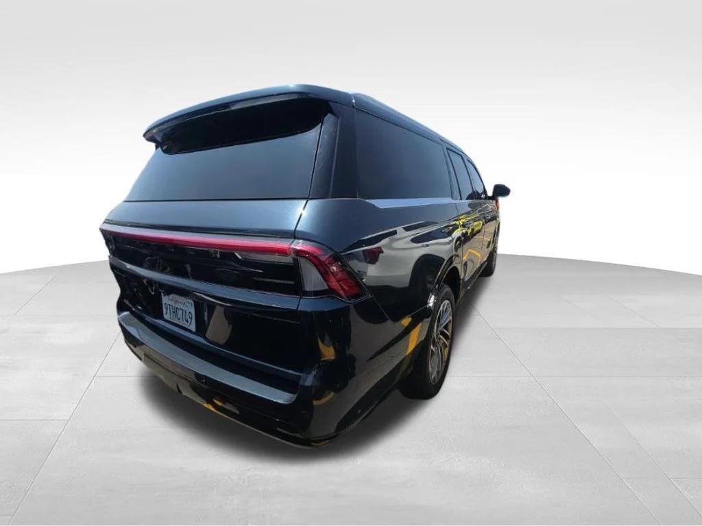 lincoln navigator 2025 5LMJJ3LG9SEL09959 image lincoln navigator 2025 5LMJJ3LG9SEL09959 image