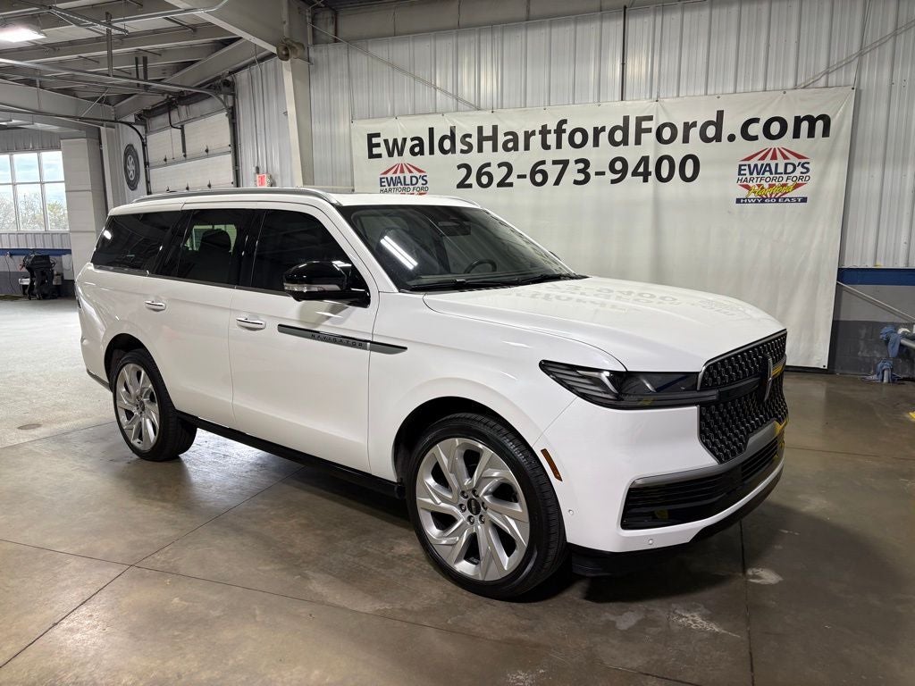 lincoln navigator 2025 5LMJJ2LG4SEL05943 image lincoln navigator 2025 5LMJJ2LG4SEL05943 image