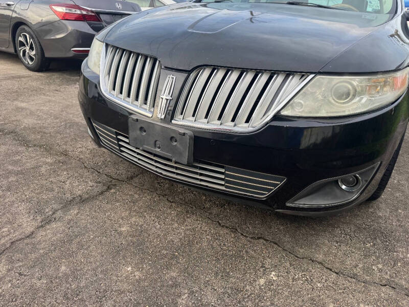 lincoln mks 2009 1LNHM93R69G618039 image lincoln mks 2009 1LNHM93R69G618039 image