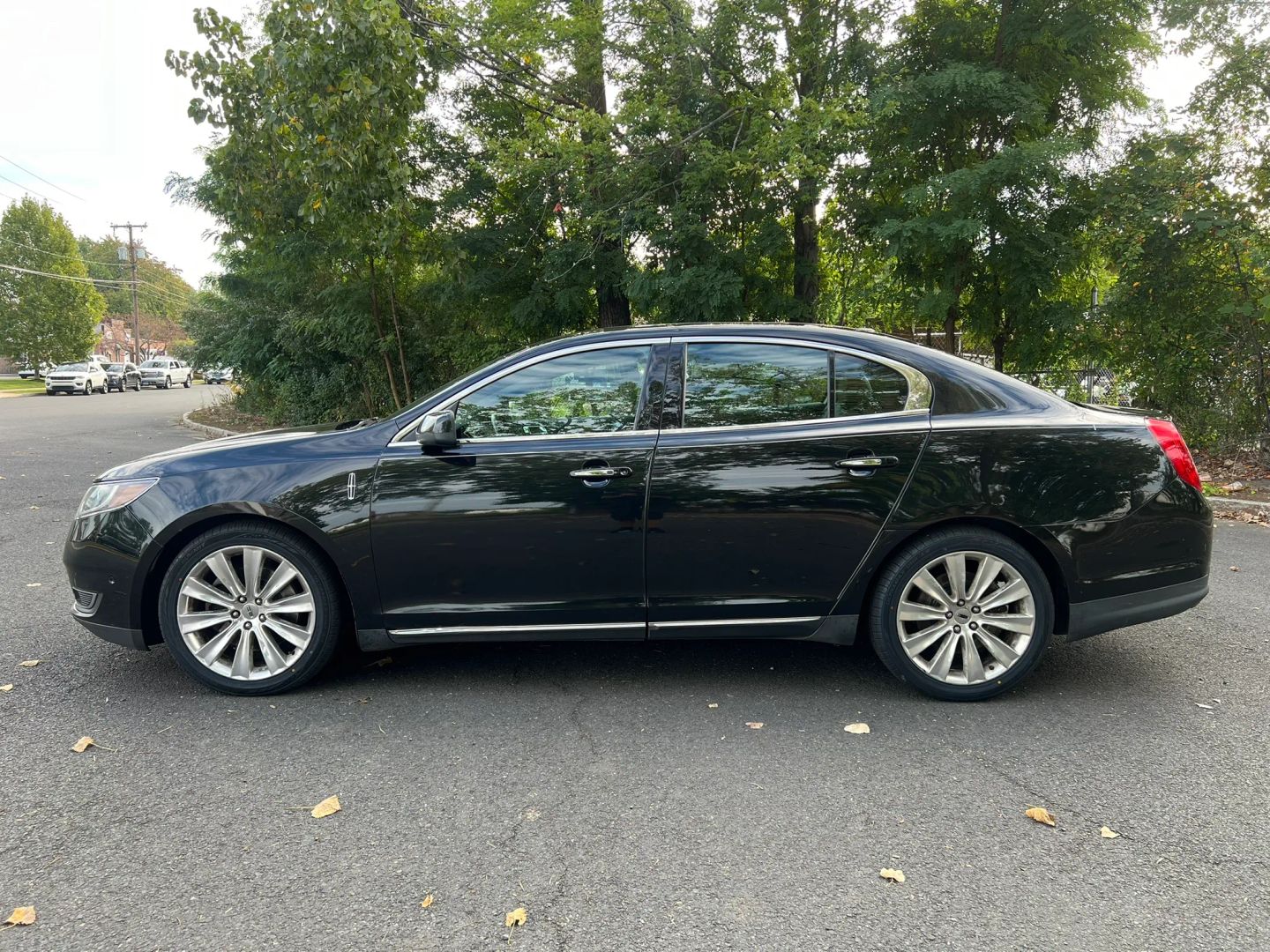 lincoln mks 2014 1LNHL9FT9EG602843 image lincoln mks 2014 1LNHL9FT9EG602843 image