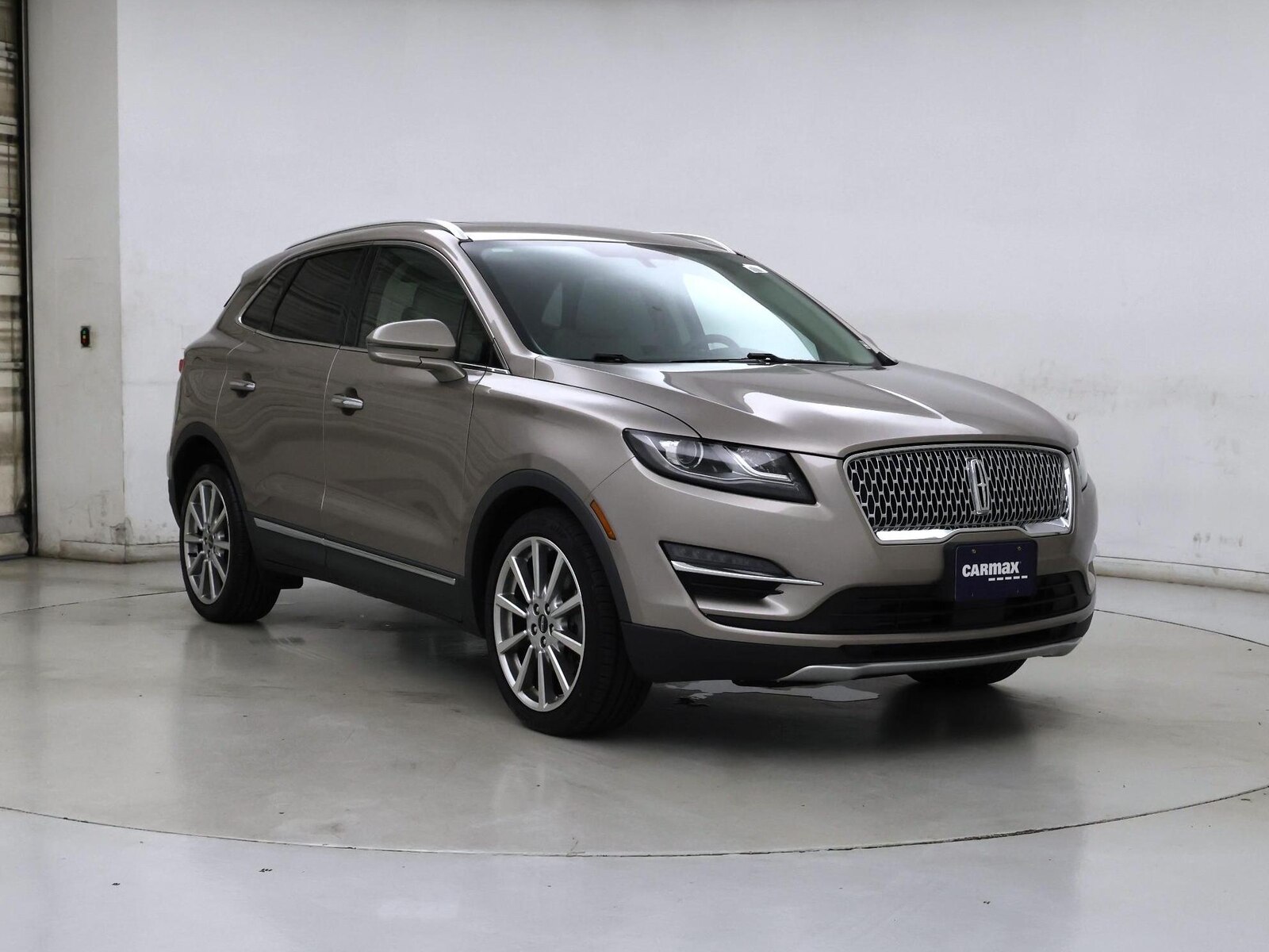 lincoln mkc 2019 5LMCJ3C91KUL07929 image lincoln mkc 2019 5LMCJ3C91KUL07929 image