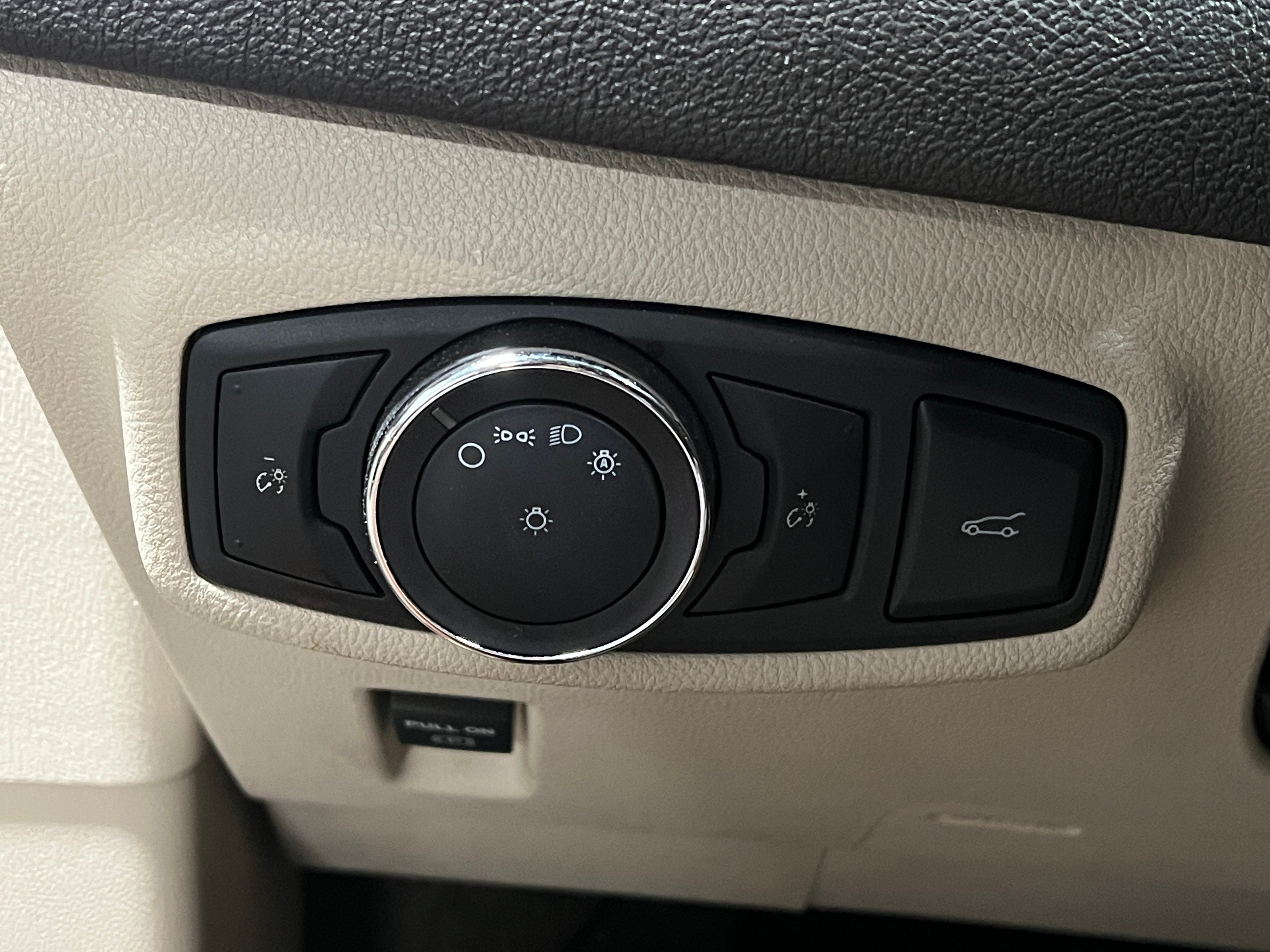 lincoln mkc 2019 5LMTJ3DH9KUL44345 image lincoln mkc 2019 5LMTJ3DH9KUL44345 image