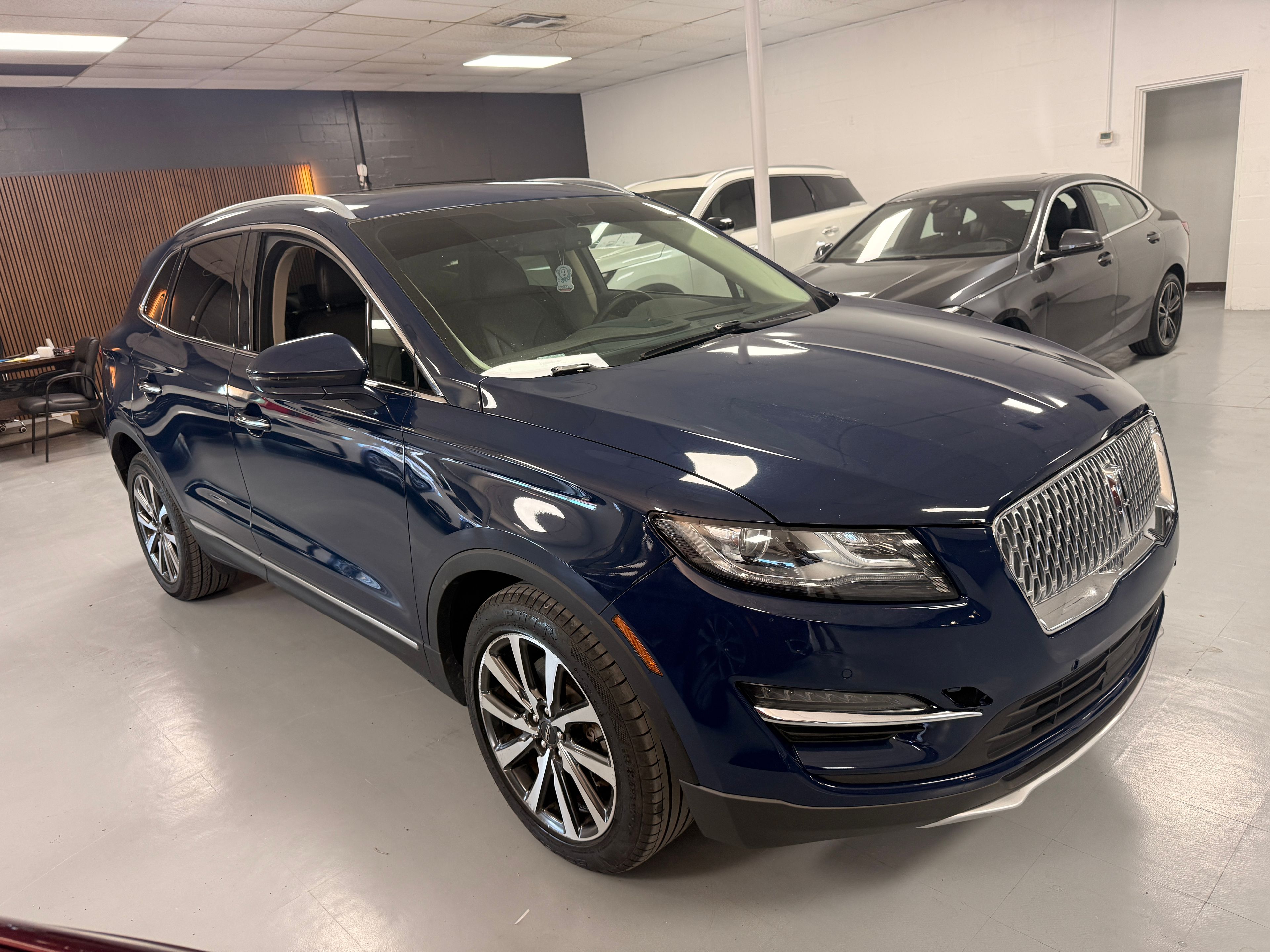 lincoln mkc 2019 5LMCJ3C94KUL50323 image lincoln mkc 2019 5LMCJ3C94KUL50323 image