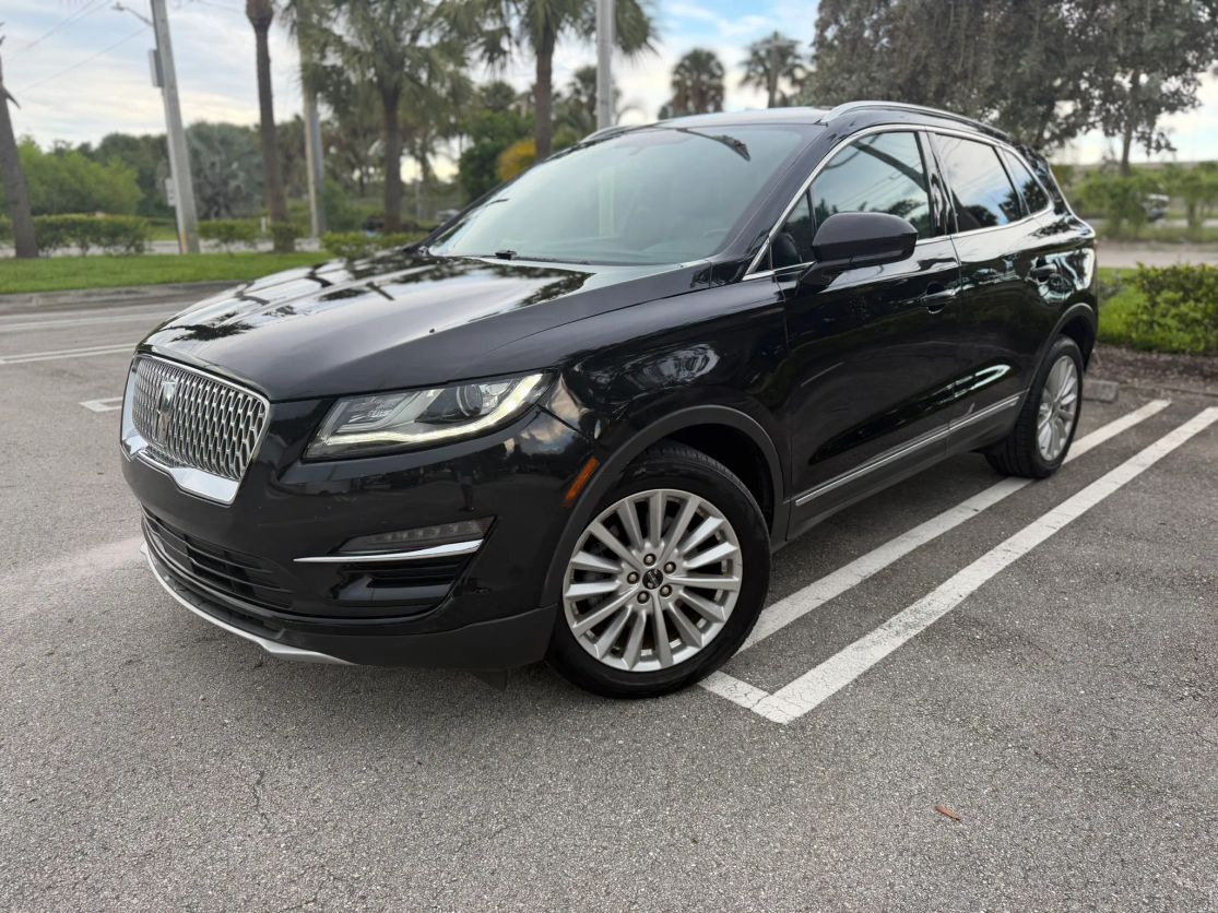 lincoln mkc 2019 5LMCJ1C9XKUL26399 image lincoln mkc 2019 5LMCJ1C9XKUL26399 image