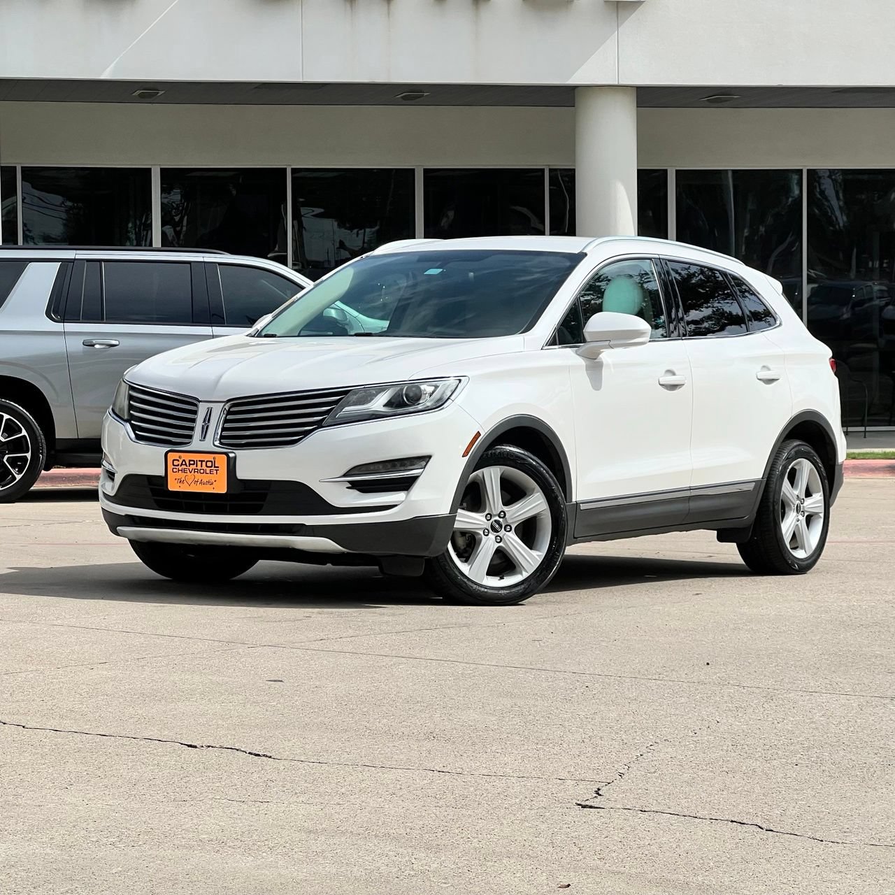 lincoln mkc 2017 5LMCJ1C90HUL36514 image lincoln mkc 2017 5LMCJ1C90HUL36514 image