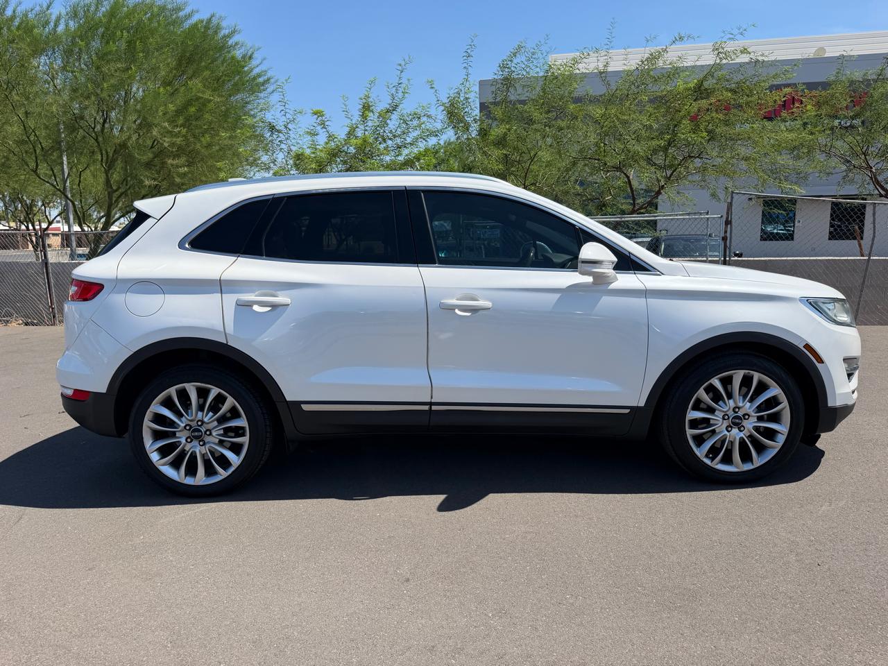 lincoln mkc 2017 5LMCJ3C95HUL12866 image lincoln mkc 2017 5LMCJ3C95HUL12866 image