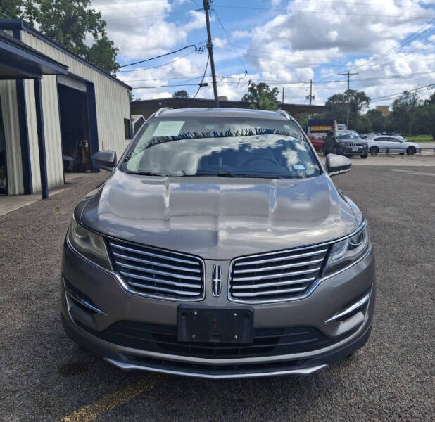 lincoln mkc 2017 5LMCJ1C90HUL46217 image lincoln mkc 2017 5LMCJ1C90HUL46217 image