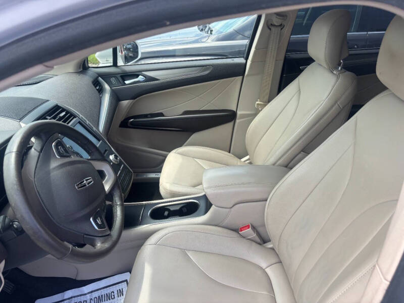 lincoln mkc 2017 5LMCJ1D99HUL70840 image lincoln mkc 2017 5LMCJ1D99HUL70840 image