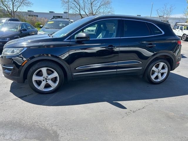 lincoln mkc 2017 5LMCJ1D98HUL00536 image lincoln mkc 2017 5LMCJ1D98HUL00536 image