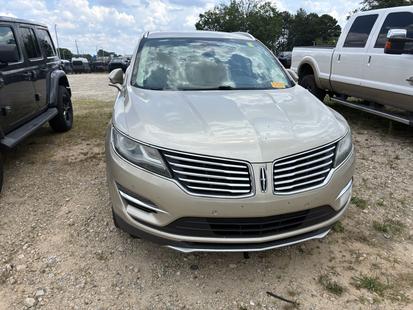 lincoln mkc 2017 5LMCJ3C90HUL57147 image lincoln mkc 2017 5LMCJ3C90HUL57147 image