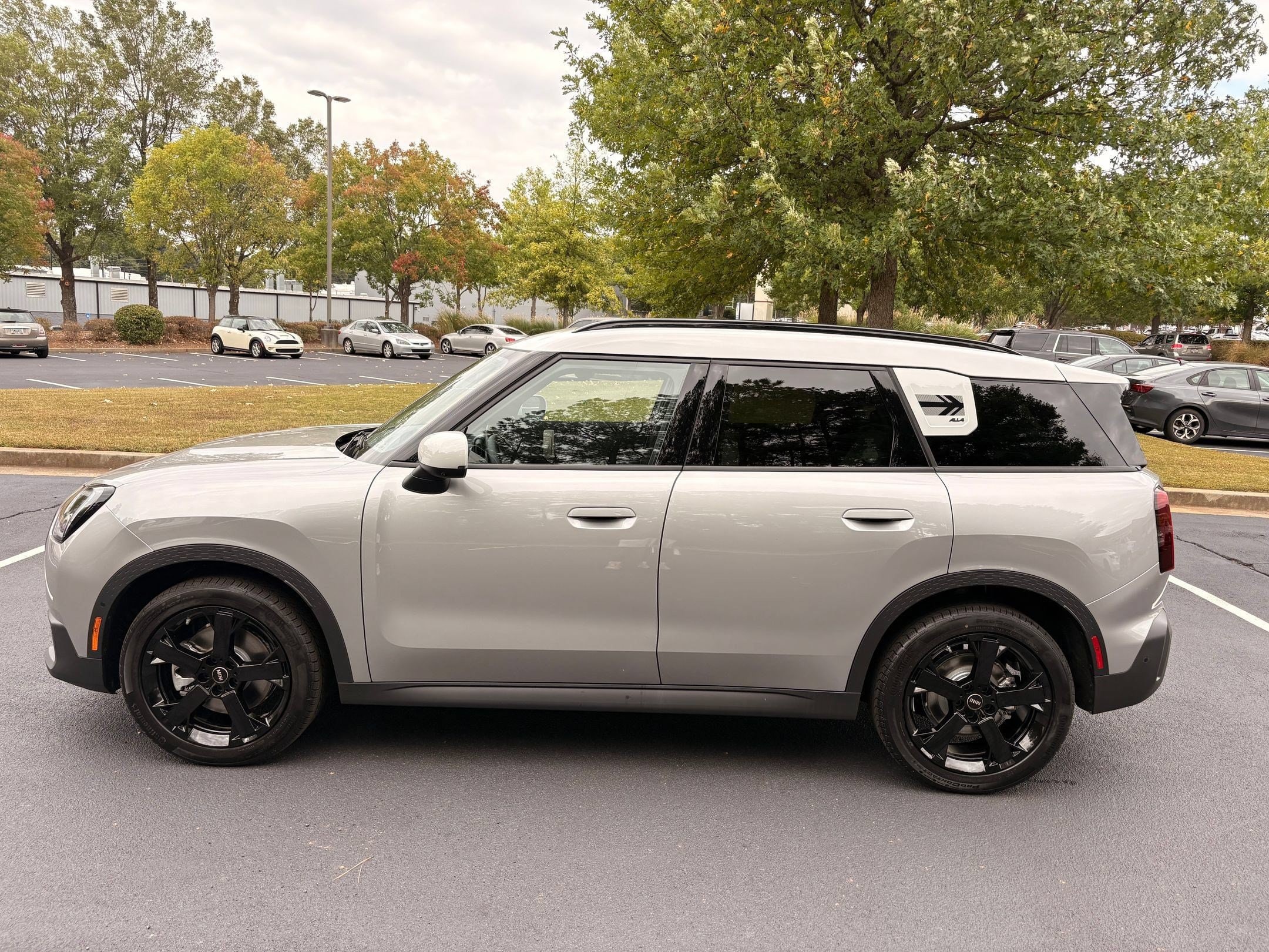 mini countryman 2026 WMZ23GA05T7U06083 image mini countryman 2026 WMZ23GA05T7U06083 image