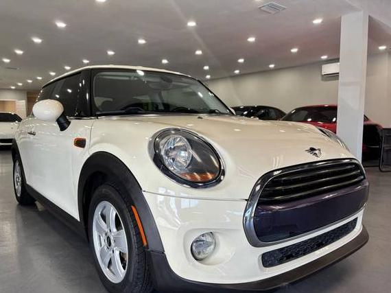 MINI HARDTOP 2019 WMWXP5C54K2H30886 image MINI HARDTOP 2019 WMWXP5C54K2H30886 image