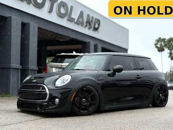 MINI HARDTOP 2017 WMWXP7C37H3B94643 image MINI HARDTOP 2017 WMWXP7C37H3B94643 image