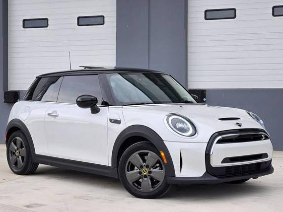 MINI HARDTOP 2024 WMW13DJ09R2V91896 image MINI HARDTOP 2024 WMW13DJ09R2V91896 image