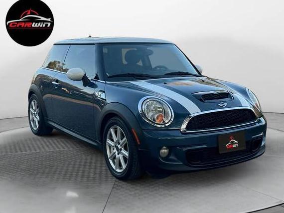 MINI HARDTOP 2011 WMWSV3C59BTY11457 image MINI HARDTOP 2011 WMWSV3C59BTY11457 image