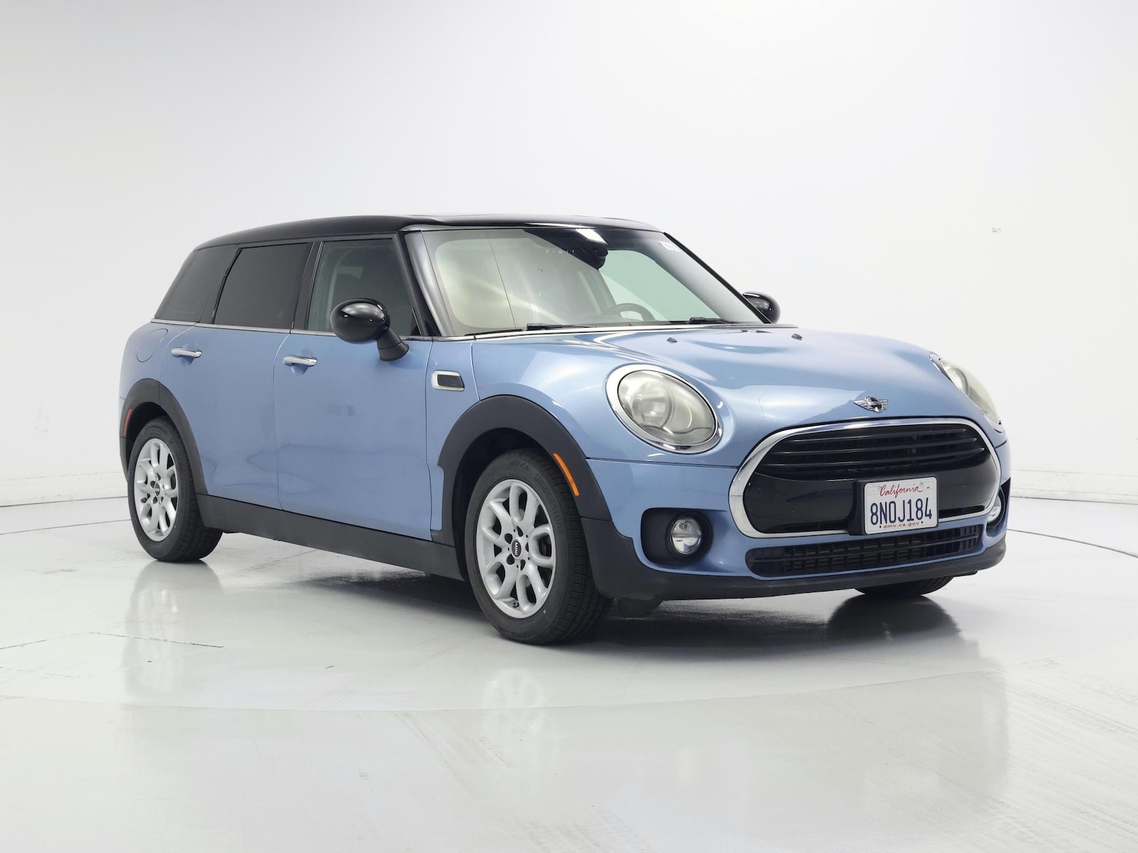 mini clubman 2016 WMWLN5C58G2E30067 image mini clubman 2016 WMWLN5C58G2E30067 image