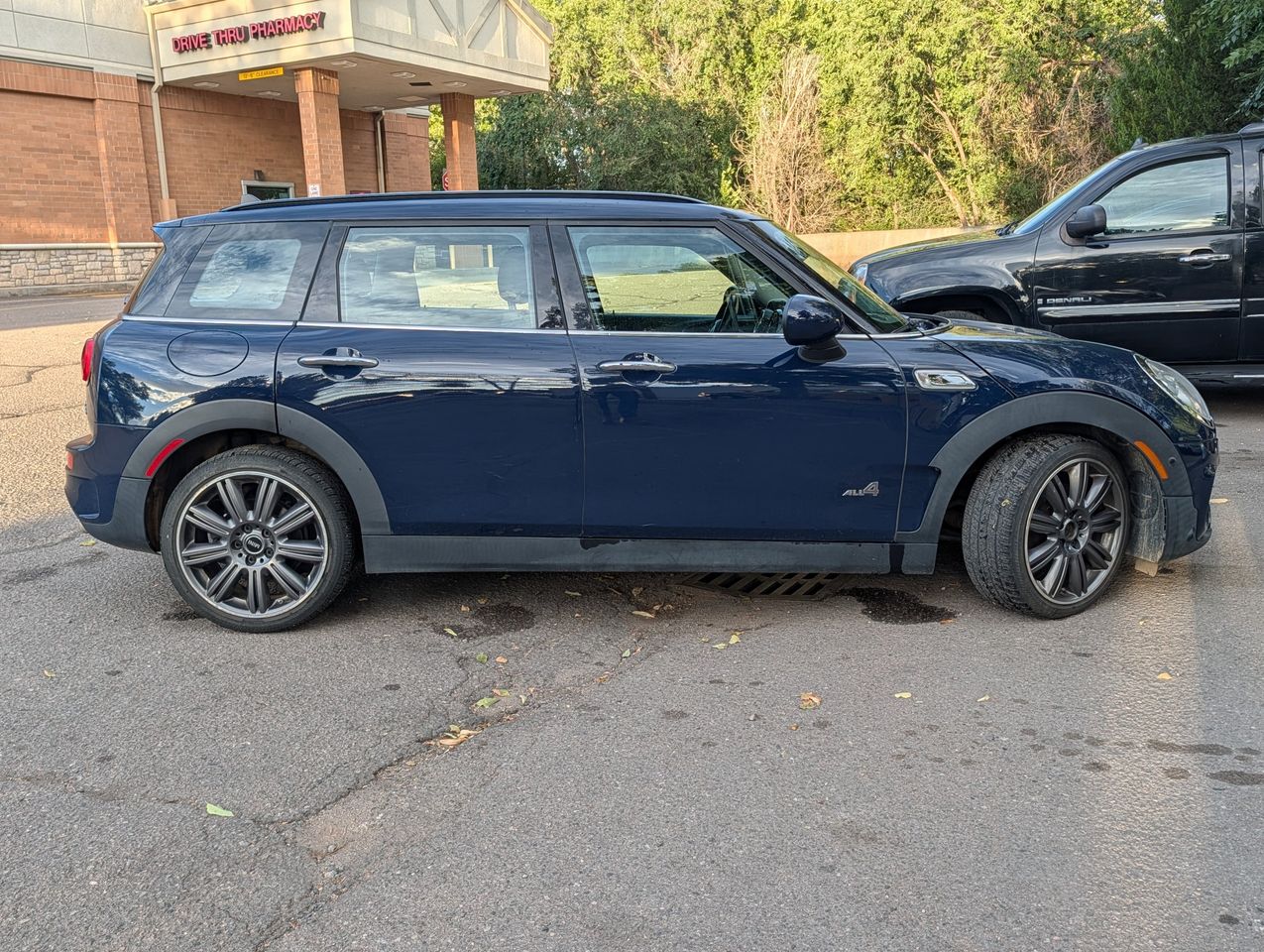mini clubman 2018 WMWLU5C5XJ2G02884 image mini clubman 2018 WMWLU5C5XJ2G02884 image