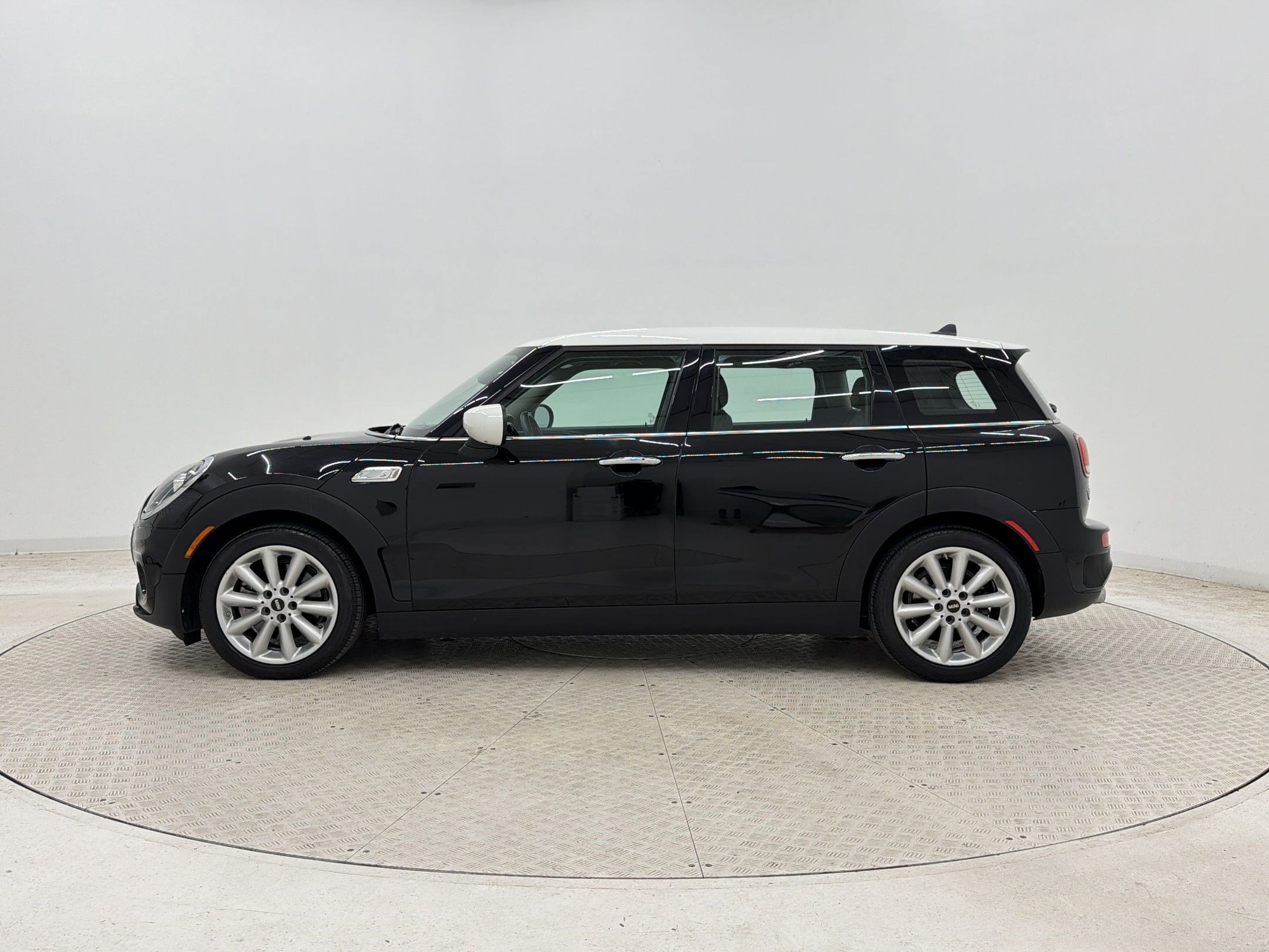 mini clubman 2021 WMWLV7C05M2N43189 image mini clubman 2021 WMWLV7C05M2N43189 image
