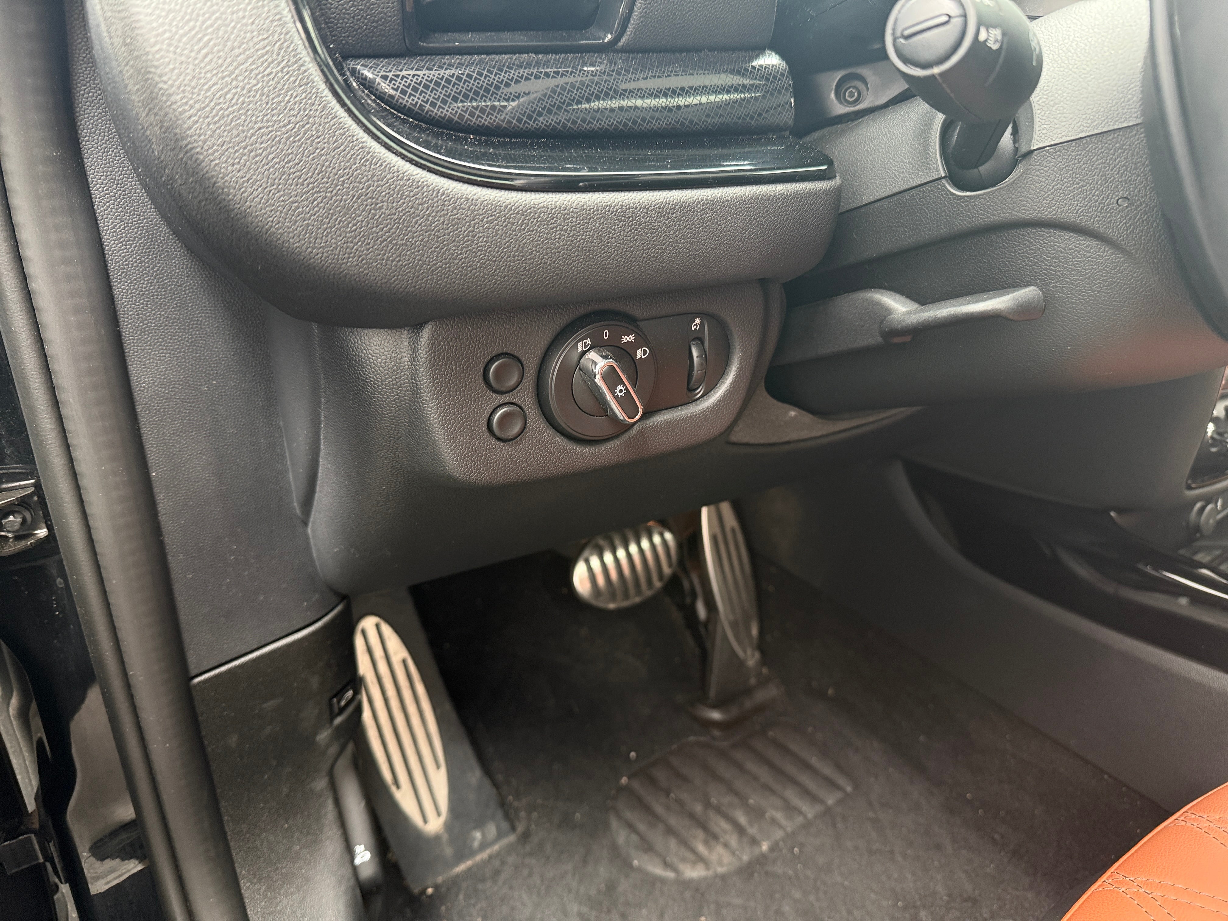 mini clubman 2024 WMWJZ9C0XR2U47587 image mini clubman 2024 WMWJZ9C0XR2U47587 image