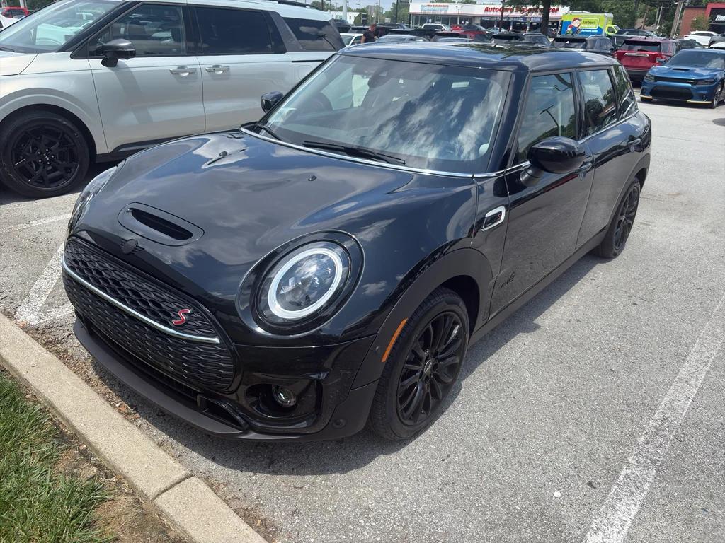 mini clubman 2024 WMWXJ1C06R2U29459 image mini clubman 2024 WMWXJ1C06R2U29459 image