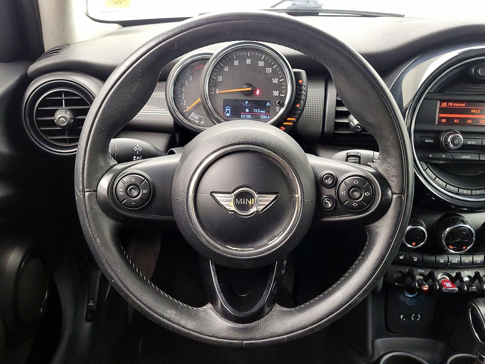 mini cooper 2016 WMWXU1C55G2D09056 image mini cooper 2016 WMWXU1C55G2D09056 image