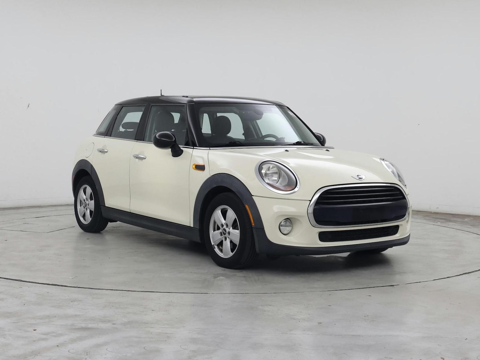 mini cooper 2017 WMWXU1C3XH2F77603 image mini cooper 2017 WMWXU1C3XH2F77603 image