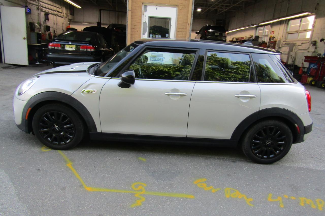 mini cooper 2017 WMWXU3C33H2F49041 image mini cooper 2017 WMWXU3C33H2F49041 image