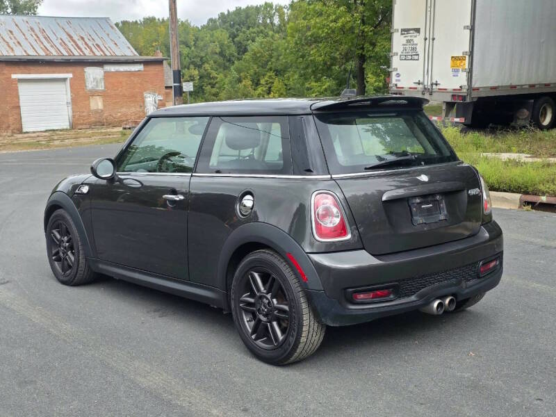 mini cooper 2011 WMWSV3C53BTY25161 image mini cooper 2011 WMWSV3C53BTY25161 image