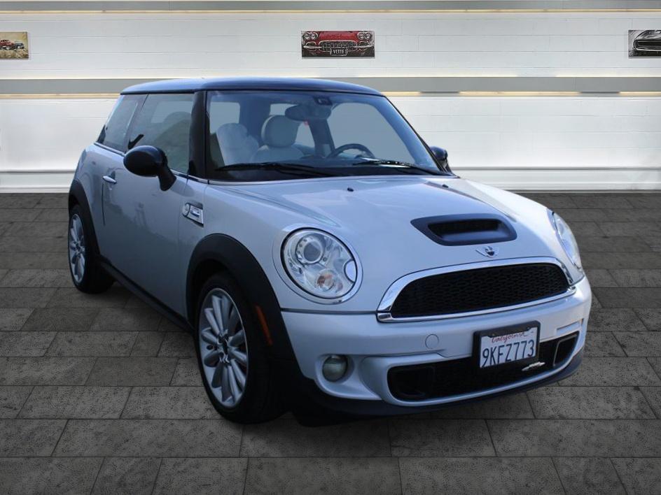 mini cooper 2011 WMWSV9C5XBTZ97030 image mini cooper 2011 WMWSV9C5XBTZ97030 image
