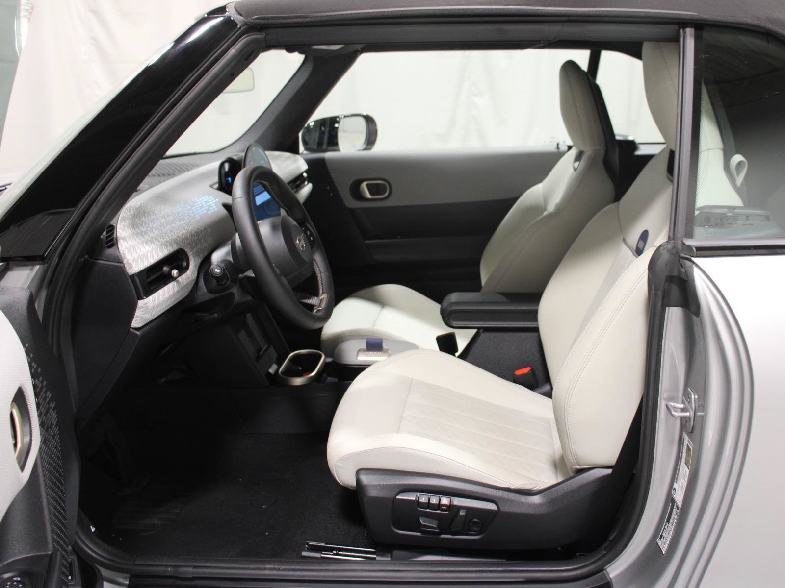 mini convertible 2026 WMW23GX08T2X67292 image mini convertible 2026 WMW23GX08T2X67292 image