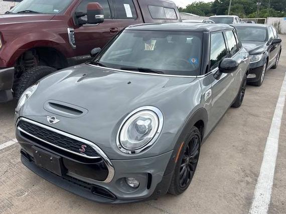 MINI CLUBMAN 2018 WMWLN9C56J2E51305 image