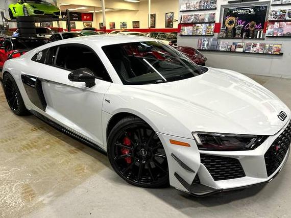 AUDI R8 2020 WUAKBAFX1L7901406 image