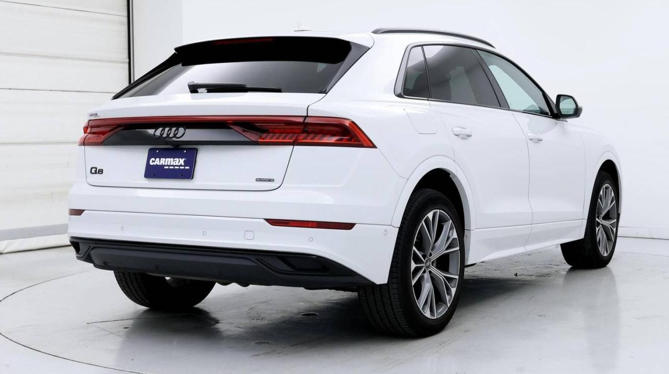 AUDI Q8 2021 WA1AVAF10MD013903 image