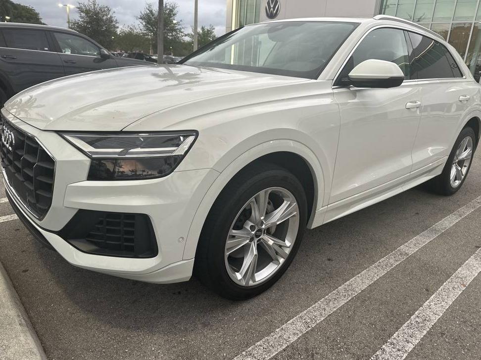 AUDI Q8 2022 WA1AVBF10ND017022 image