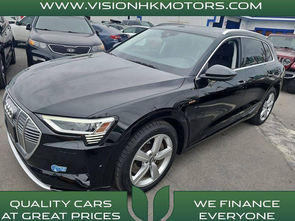 AUDI E-TRON 2019 WA1LAAGE1KB022169 image