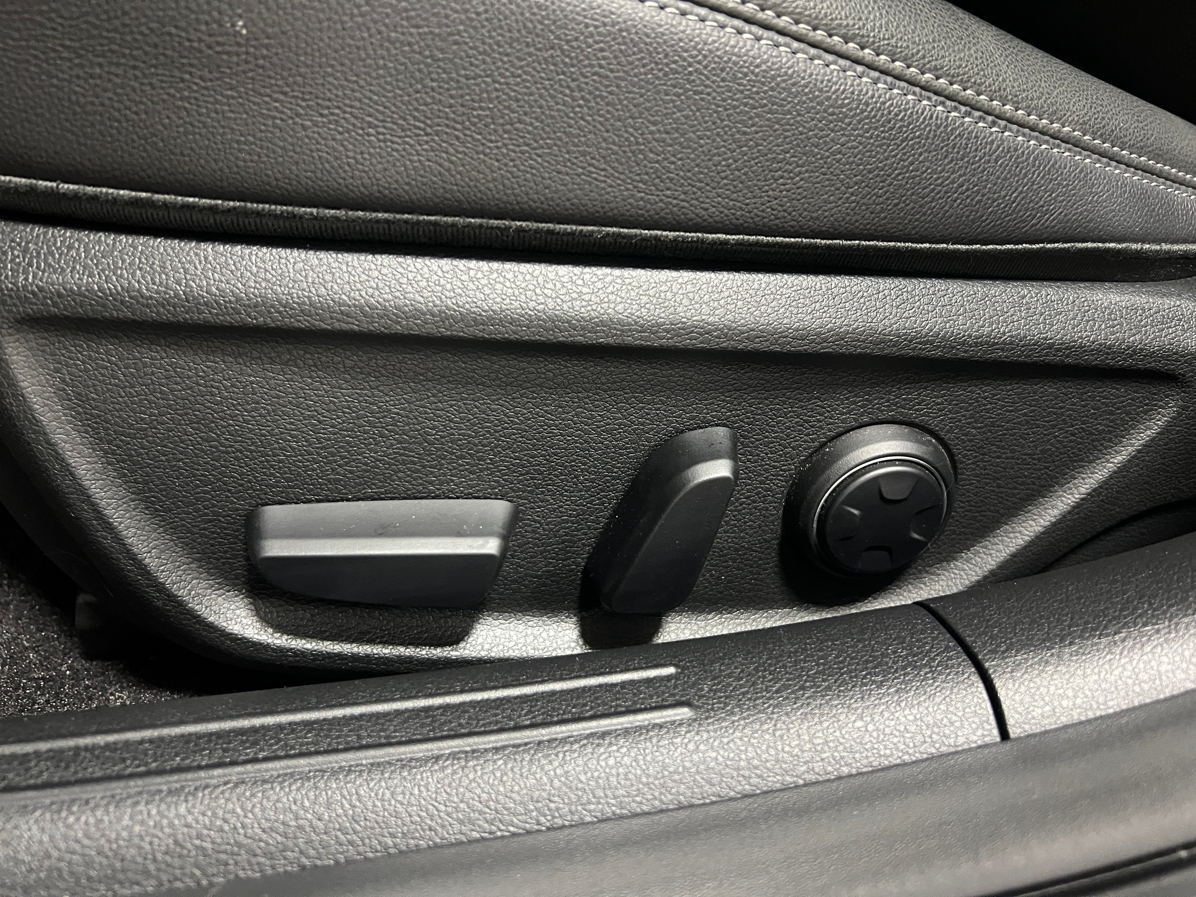 genesis g70 2026 KMTG14SC5TU168564 image genesis g70 2026 KMTG14SC5TU168564 image