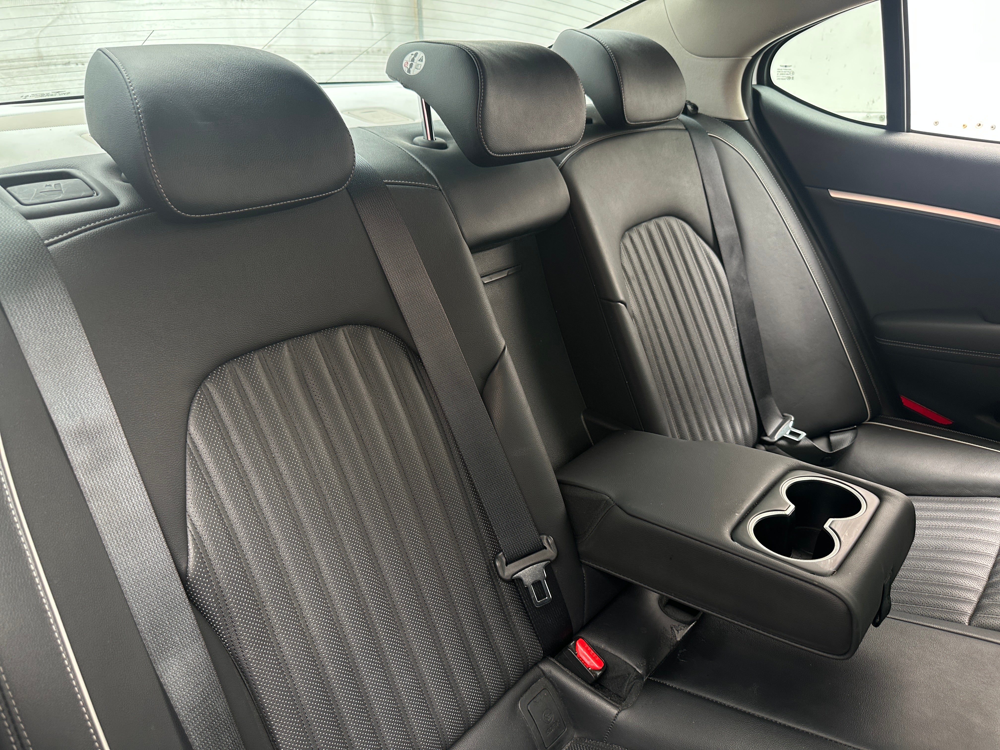 genesis g70 2020 KMTG34LA1LU062829 image genesis g70 2020 KMTG34LA1LU062829 image