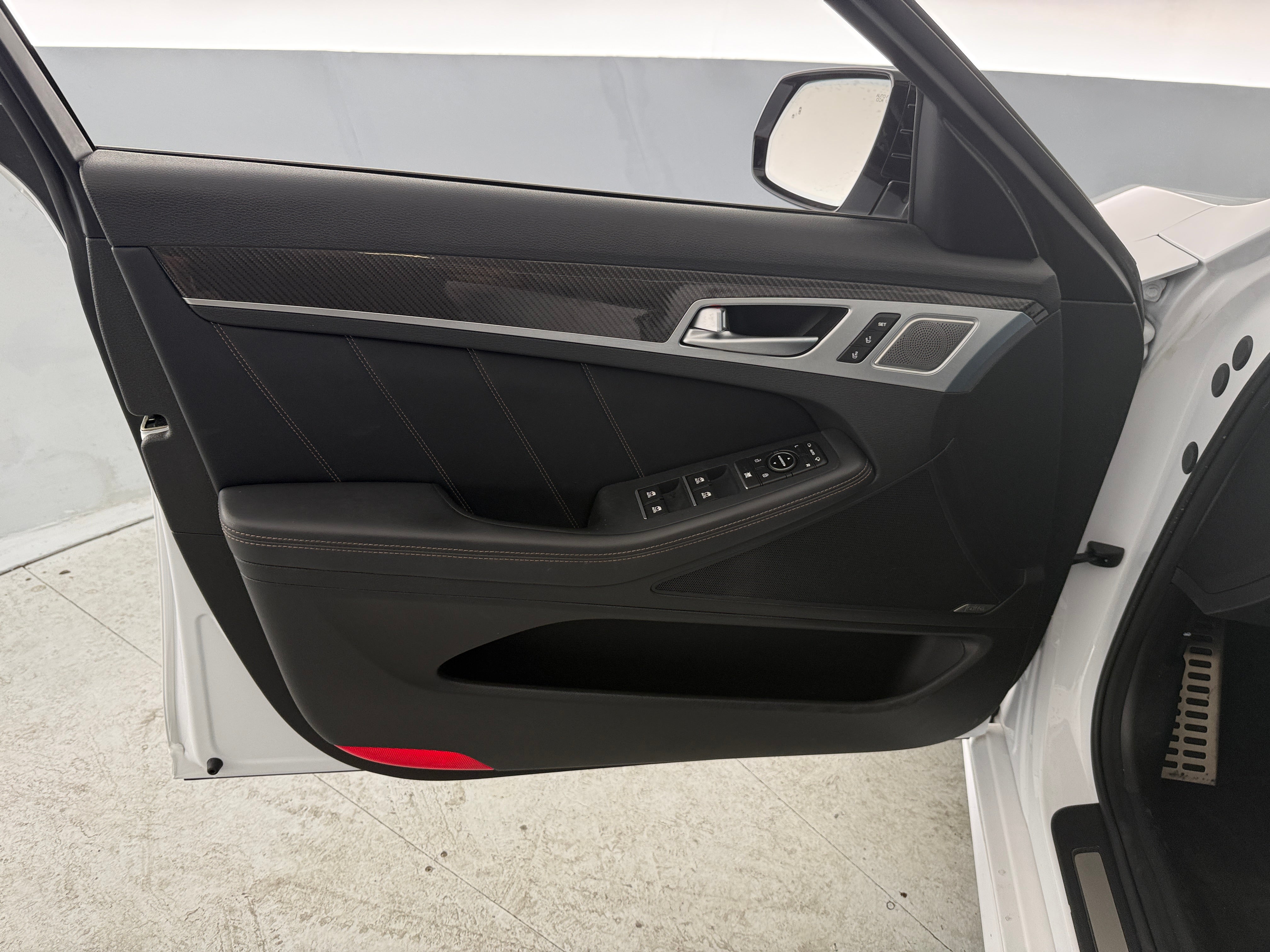 genesis g80 2018 KMHGN4JBXJU240704 image genesis g80 2018 KMHGN4JBXJU240704 image
