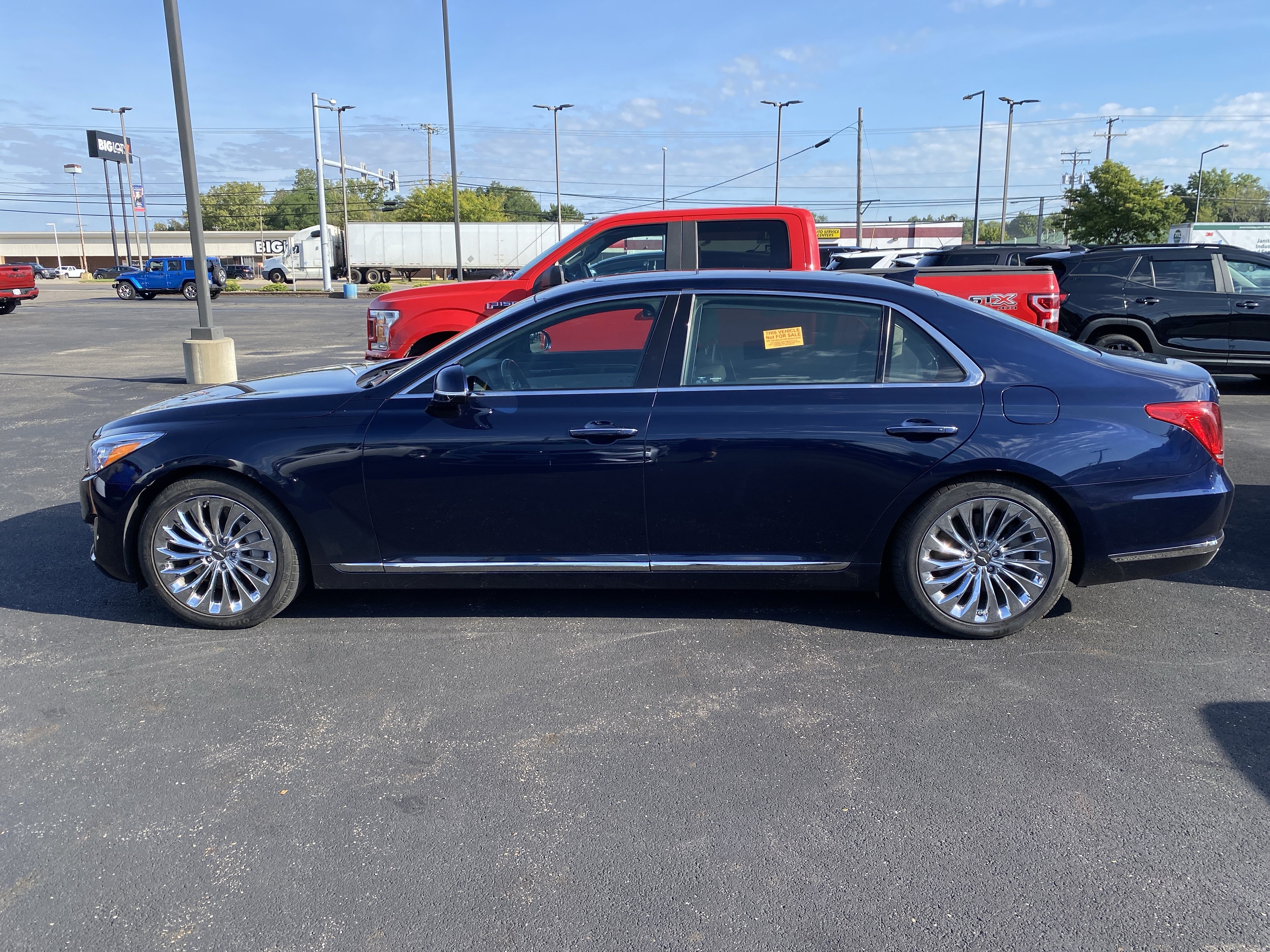 genesis g90 2018 KMHG54JHXJU038806 image genesis g90 2018 KMHG54JHXJU038806 image