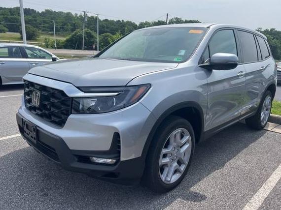 HONDA PASSPORT 2024 5FNYF8H50RB017413 image