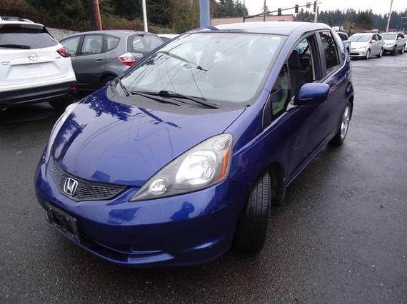 HONDA FIT 2013 JHMGE8H32DC070728 image HONDA FIT 2013 JHMGE8H32DC070728 image