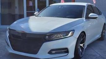 HONDA ACCORD 2018 1HGCV1E35JA127590 image