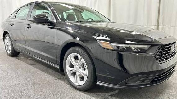 HONDA ACCORD 2025 1HGCY1F23SA003610 image